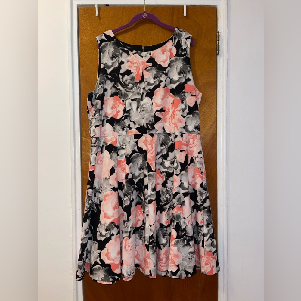 Alfani Plus Size Women’s Grey and Pink Floral Dress Size 3X